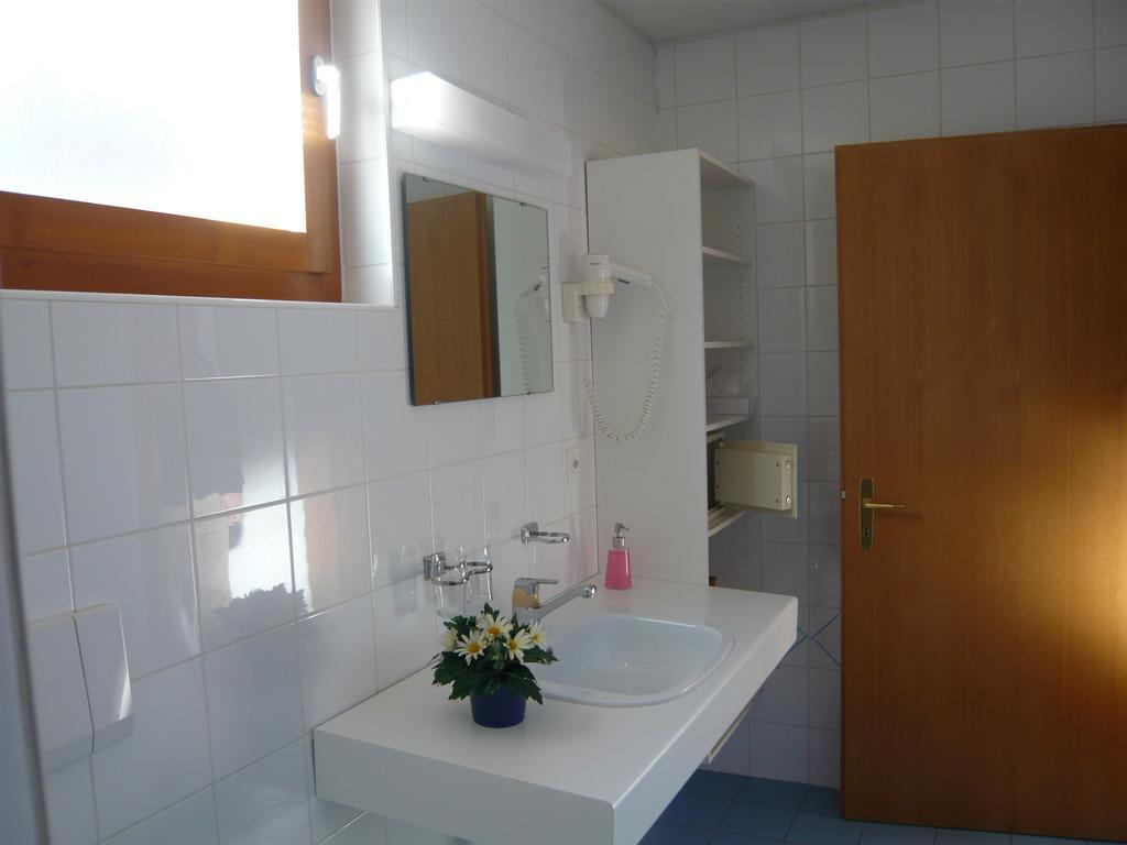 Motel Des Sports Martigny Номер фото